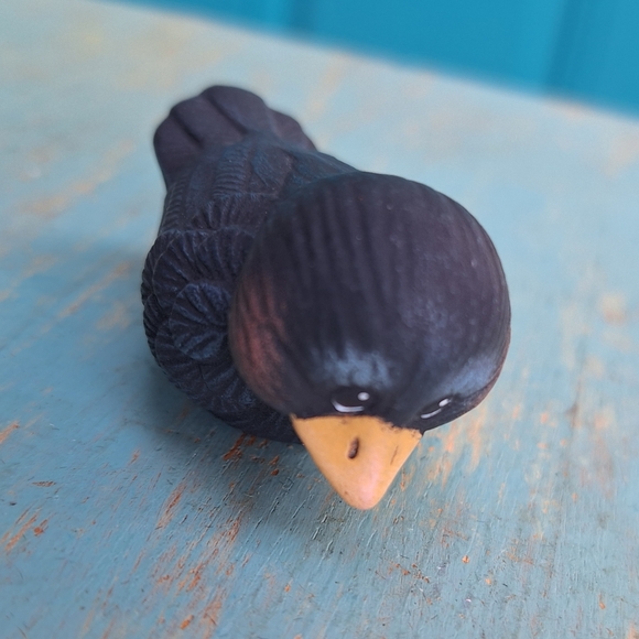 Vintage Porcelain Bird Tiny Figurine Bord Lover Gift Collectible Knick Nack - Picture 8 of 16